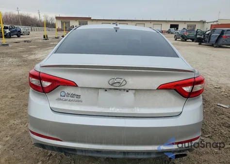 2015 Hyundai Sonata Se z USA, uszkodzony, nr VIN 5NPE24AF8FH217527
